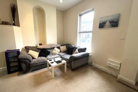 1 bedroom flat to rent, Queens Road, Hastings TN34