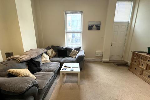 1 bedroom flat to rent, Queens Road, Hastings TN34