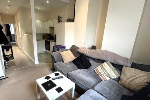 1 bedroom flat to rent, Queens Road, Hastings TN34