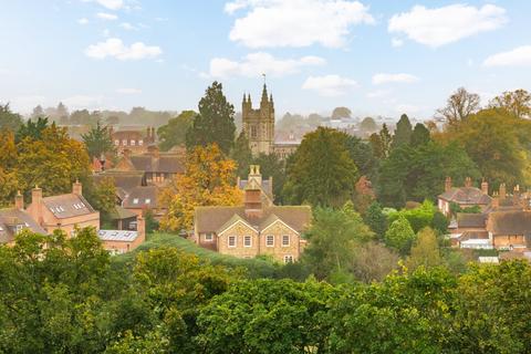 4 bedroom semi-detached house for sale, Orchard Green, Beaconsfield, Buckinghamshire, HP9