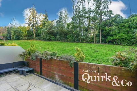 Apartment 33, Woodlands Catherine Road, Benfleet, SS7 1FQ