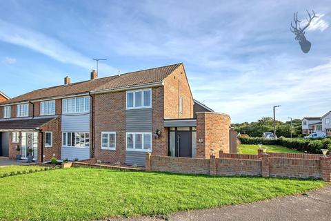 3 bedroom semi-detached house to rent, Burnett Park, Harlow