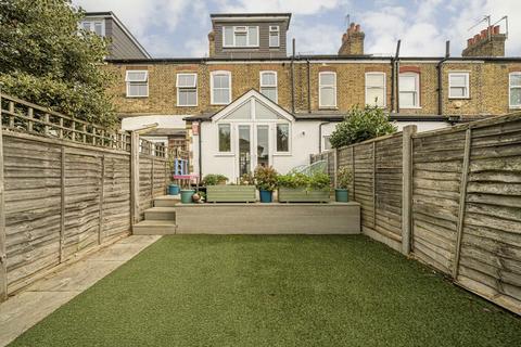 3 bedroom house for sale, Linden Road, Hampton TW12