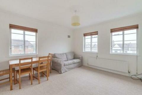 2 bedroom flat for sale, East End Road, London N2