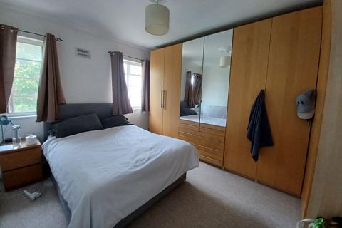 2 bedroom flat for sale, East End Road, London N2