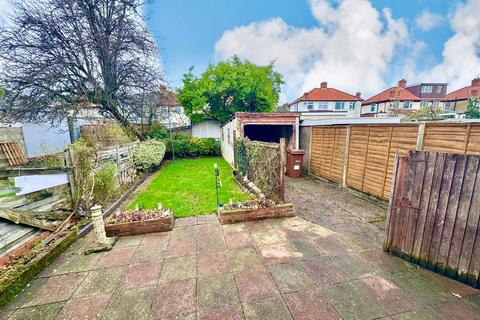 3 bedroom semi-detached house for sale, Northolme Gardens, Edgware HA8