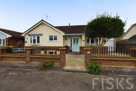 3 bedroom bungalow for sale, Landsburg Road, Canvey Island, SS8