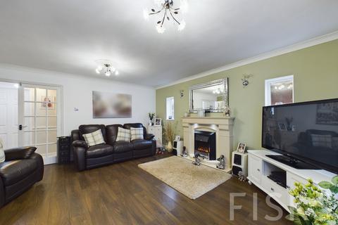 3 bedroom bungalow for sale, Landsburg Road, Canvey Island, SS8