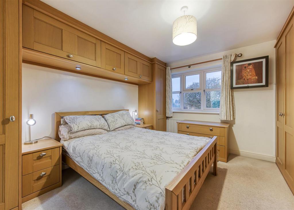 41 Penleigh Gardens-bed1 RE.jpg