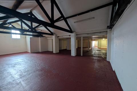 Industrial unit to rent, Ffordd Las, Rhyl LL18