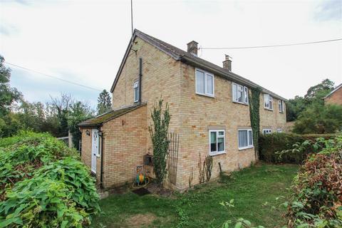 3 bedroom semi-detached house to rent, Petlands, Saffron Walden CB10