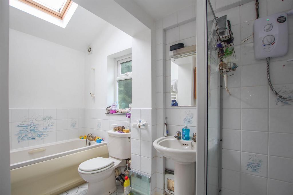 Bathroom.jpg