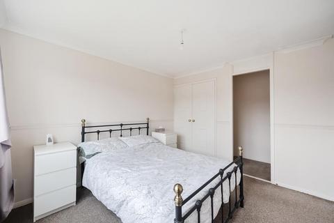 5 Farmers Close, Reading, RG2 8UQ