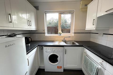 1 bedroom flat to rent, Kingfisher Lure Water Lane, Kings Langley WD4