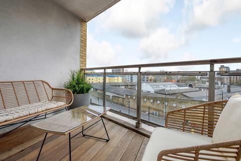 2 bedroom apartment to rent, Westferry Road, Canary Wharf, E14 8RW