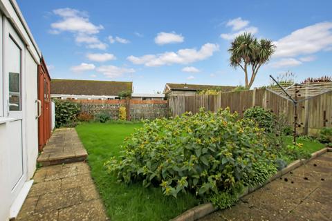 2 bedroom semi-detached house for sale, Aspen Close, Romney Marsh TN29