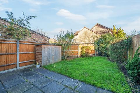 3 bedroom semi-detached house to rent, Manor Road, Walton-On-Thames, KT12