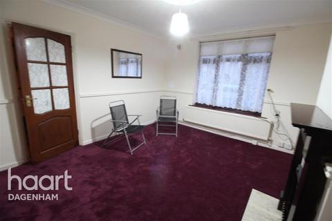 4 bedroom terraced house to rent, Reede Road Dagenham