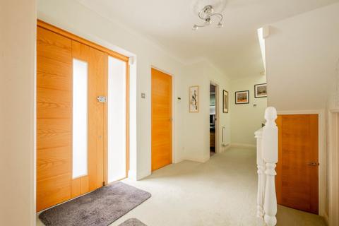 4 bedroom detached house for sale, London Hill, Rayleigh SS6