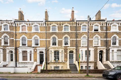 4 bedroom maisonette to rent, Ferndale Road, Clapham North, London, SW4