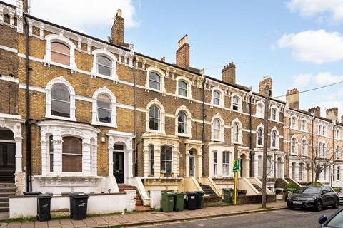 4 bedroom maisonette to rent, Ferndale Road, Clapham North, London, SW4