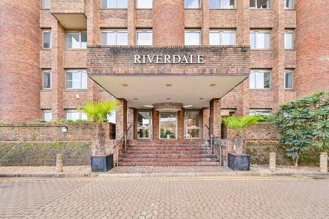 Molesworth Street, Lewisham, London, SE13