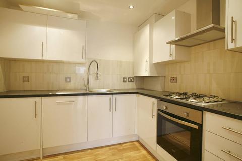 2 bedroom flat to rent, Walton Avenue, Harrow, HA2