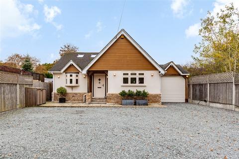 3 bedroom detached house for sale, Parkstone Avenue, Wickford, Essex, SS12