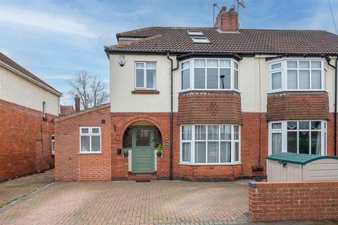 4 bedroom semi-detached house for sale, Moorgarth Avenue, York, YO24 1DP