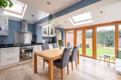 4 bedroom semi-detached house for sale, Moorgarth Avenue, York, YO24 1DP