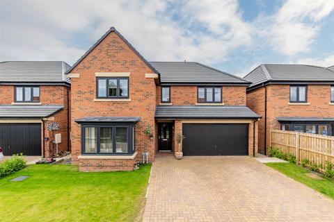 5 bedroom detached house for sale, Grayling Way, Willows Edge, Ryton