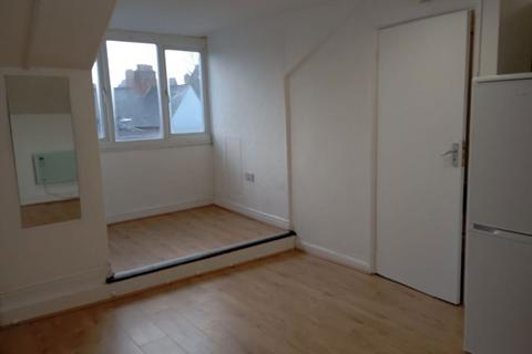 Studio to rent, Gopsall Street, Leicester