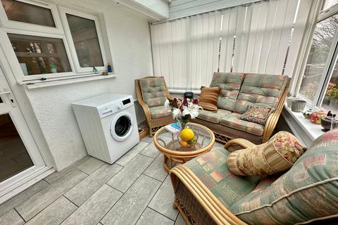 100 Broadpark Road, Torquay, TQ2 6UU