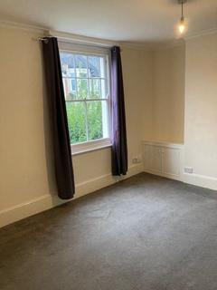 2 bedroom flat to rent, Woodland Terrace, London SE7