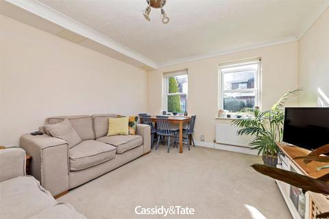 1 bedroom flat to rent, Heath Road, St Albans