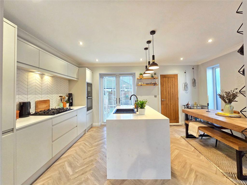 Contemporary Kitchen