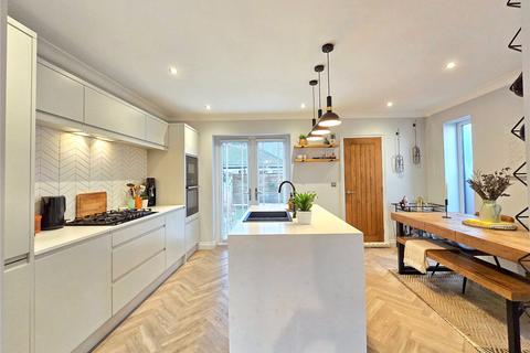 43 Earl Road, Ramsbottom, Bury, BL0 9EF