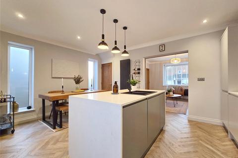 43 Earl Road, Ramsbottom, Bury, BL0 9EF
