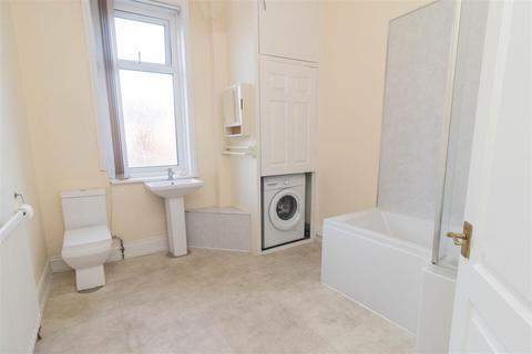 2 bedroom apartment to rent, Bamborough Terrace, North Shields