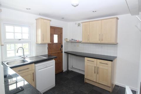 3 bedroom end of terrace house to rent, West Street, Lilley, Luton, LU2