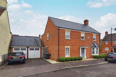 4 bedroom detached house for sale, Falldor Way, Ampthill, Bedfordshire, MK45