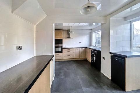 16 Burnside, Ashington, NE63 9UB