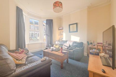 5 bedroom terraced house to rent, Strathmore Road, Somerset BS7