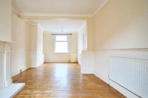 2 bedroom terraced house to rent, Salisbury Street, Northampton