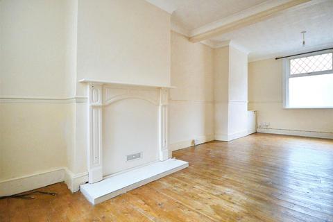 2 bedroom terraced house to rent, Salisbury Street, Northampton