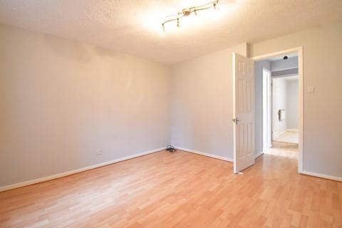 1 bedroom apartment to rent, Shaw Drive, Walton-on-Thames, KT12