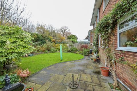 4 bedroom detached house for sale, Greenlands Close, Burgess Hill, RH15