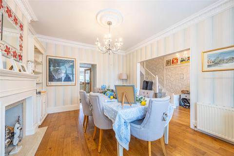 5 bedroom detached house for sale, THE DRIVE, Chalkwell