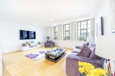 2 bedroom flat to rent, Somerville Avenue, London SW13