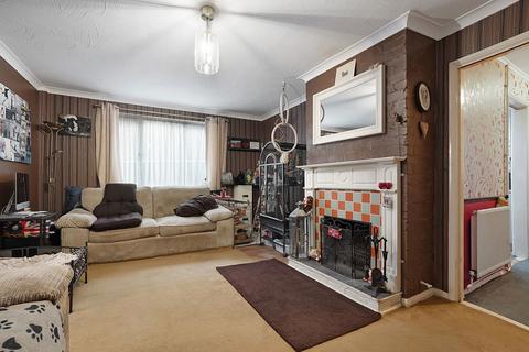 3 bedroom semi-detached house for sale, Walderslade Road, Chatham ME5